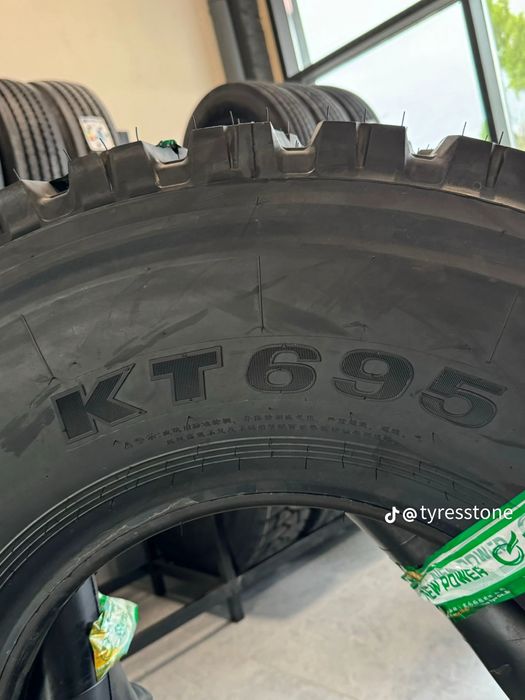 Автошина 12.00R20 KUNLUN