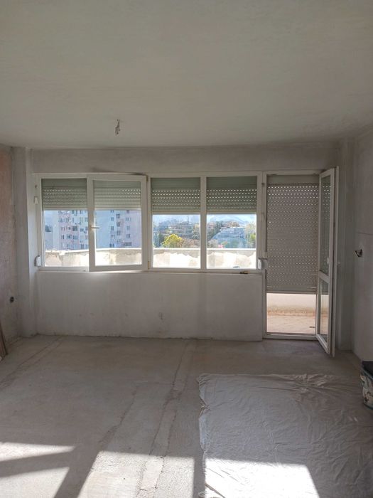 Двустаен апартамент за продажба в кв. Еленово, гр. Благоевград.