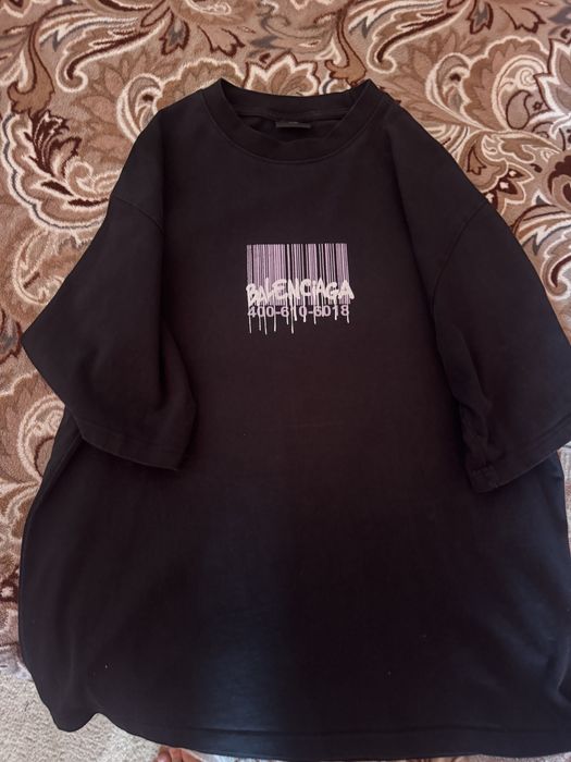 Tricou balenciaga