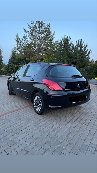 Peugeot 308 – An 2008 – Negru – Motor 1.6 – 169.000 km