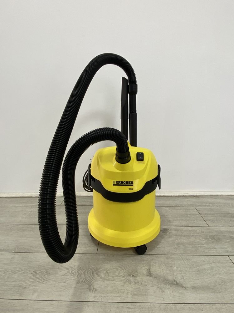 Aspiratoare profesionale Karcher KNT2 Premium si WD2