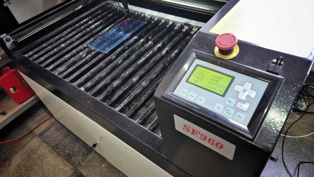 Laser gravură și tăiere CO₂ SF960 | Format 900x600mm | Stare f bună