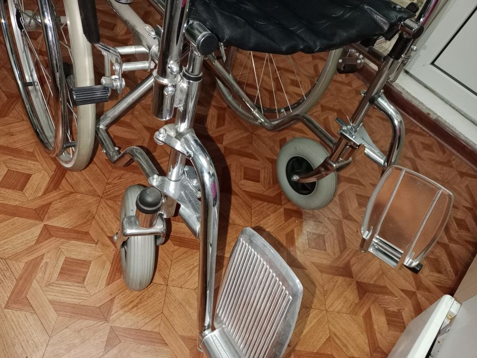 Инвалидная коляска