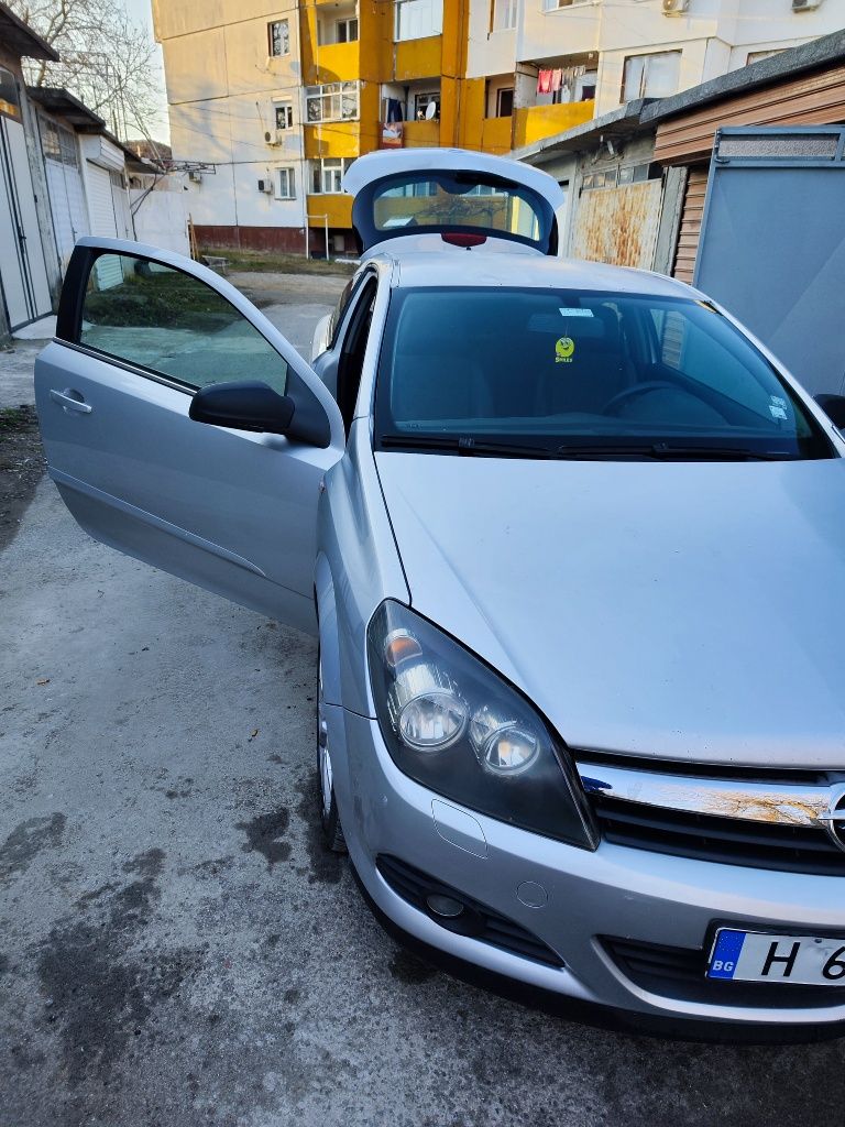 Opel Astra 1.9 , 150hp GTC  2005