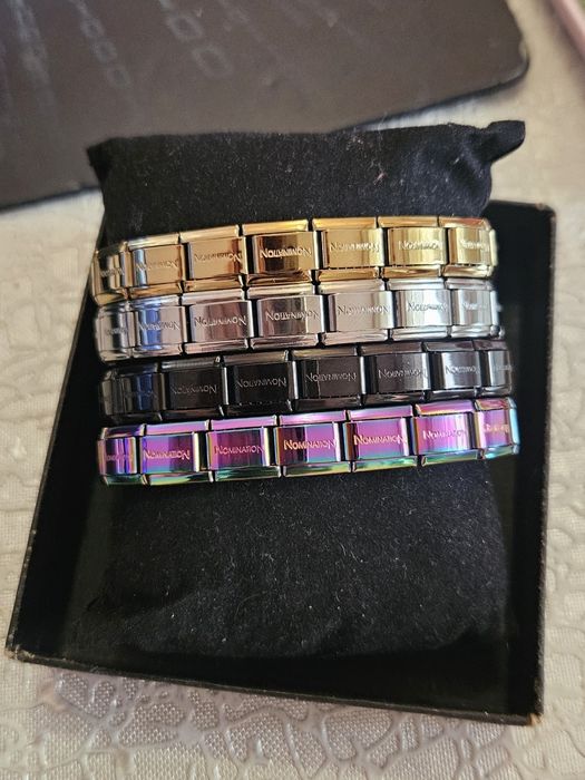 Гривна Nomination.