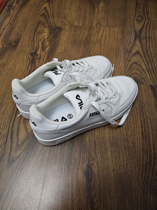 Adidași FILA mărimea 44