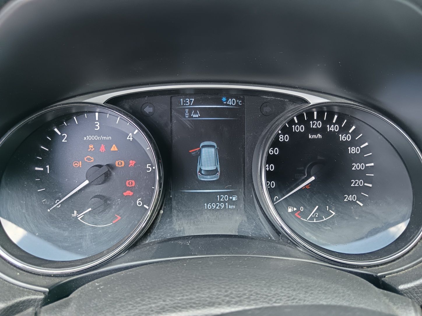 Нисан Х Трайл 1.6 црди евро 6б / Nissan X Trail 1.6 crdi  131 НА ЧАСТИ