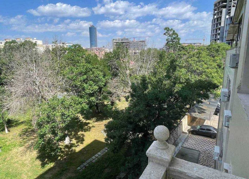 3 х комнатная с евро ремонтом 3/4/7 Банковский дом