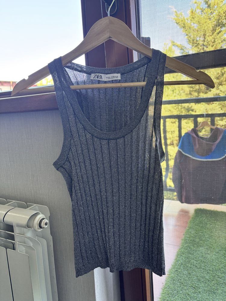 Елегантен потник със сиви пайети ZARA