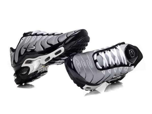 Nike TN Air Max Plus GS Black Metallic Silver / Outlet