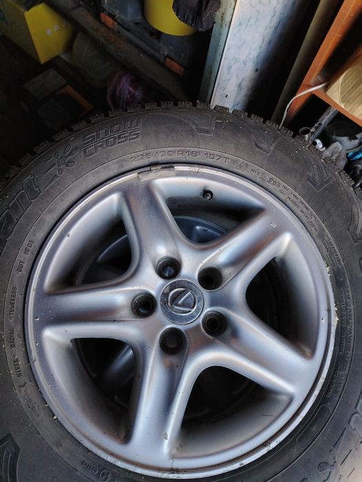 Диски с зимней резиной стояли на rx300