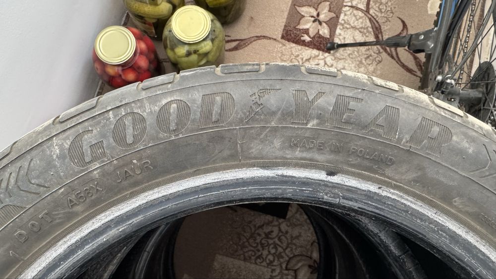 Продам 2 шины Good Year