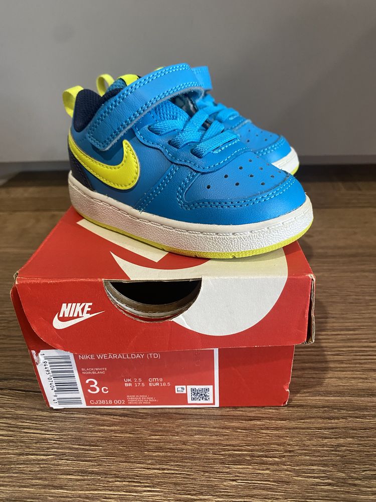 Маратонки Nike