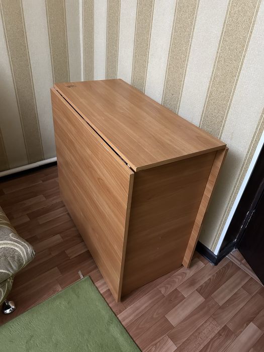Продам стол выдвижной из дерева. Каскелен. 40 000 тенге