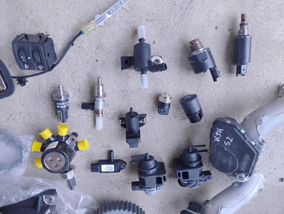 Vând pompa de înaltă presiune renault euro4