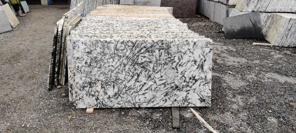 Alaska White granit /Usta xizmati bor / Сляп