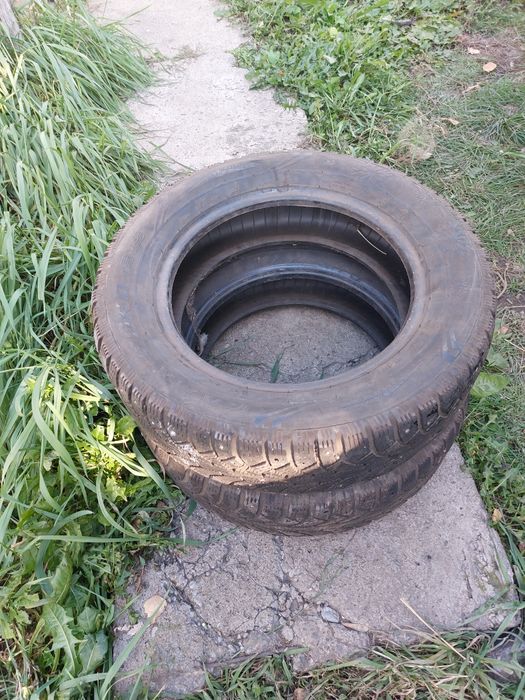 Продам зимнюю резину на R14