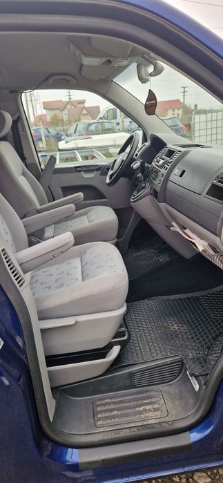 VW Transporter Caravelle