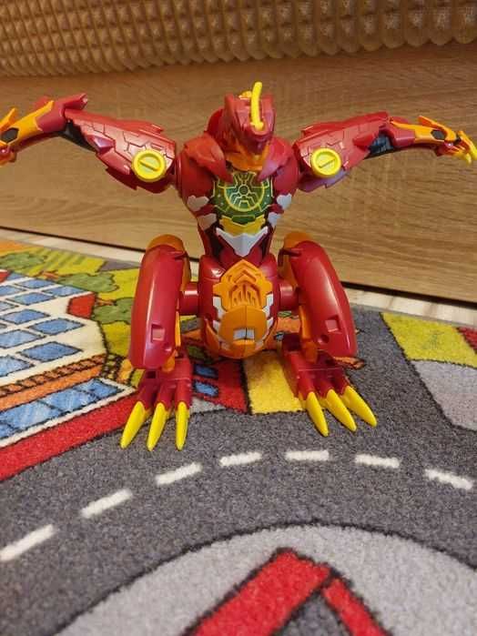 Различни настолни игри и игри за път