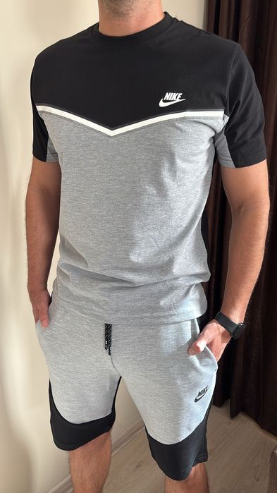 Мъжки спортни комплекти Nike