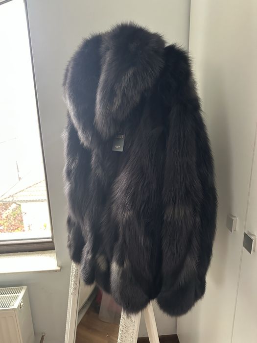 Blană naturală vulpe de culoare neagră cu inserții gri, marime 42/44