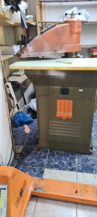 Utilaje productie incaltaminte, stanta aton, masina cambrat etc