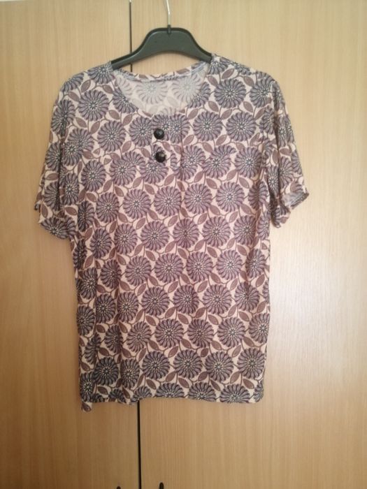 Bluze de dama subtiri