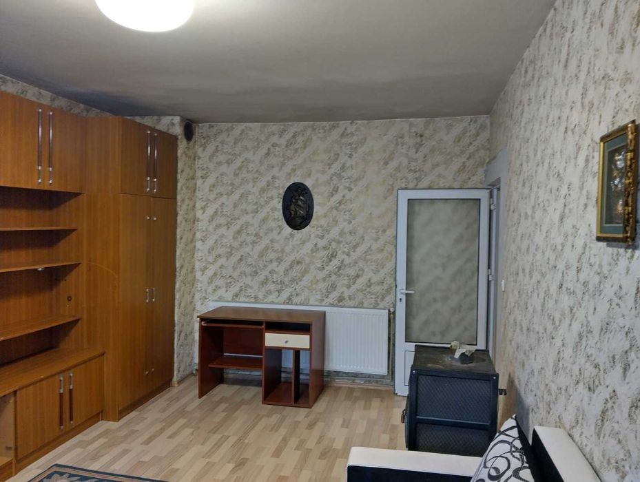 Продава двустаен апартамент