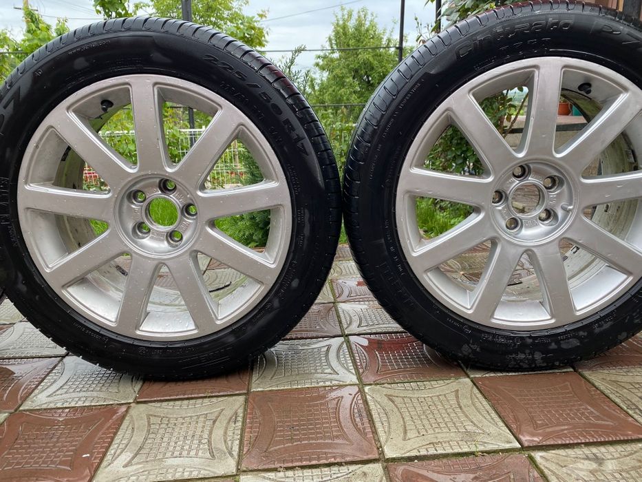 Jante audi r 17 cauciucurile sunt destul de ok ofer si capace audi ...