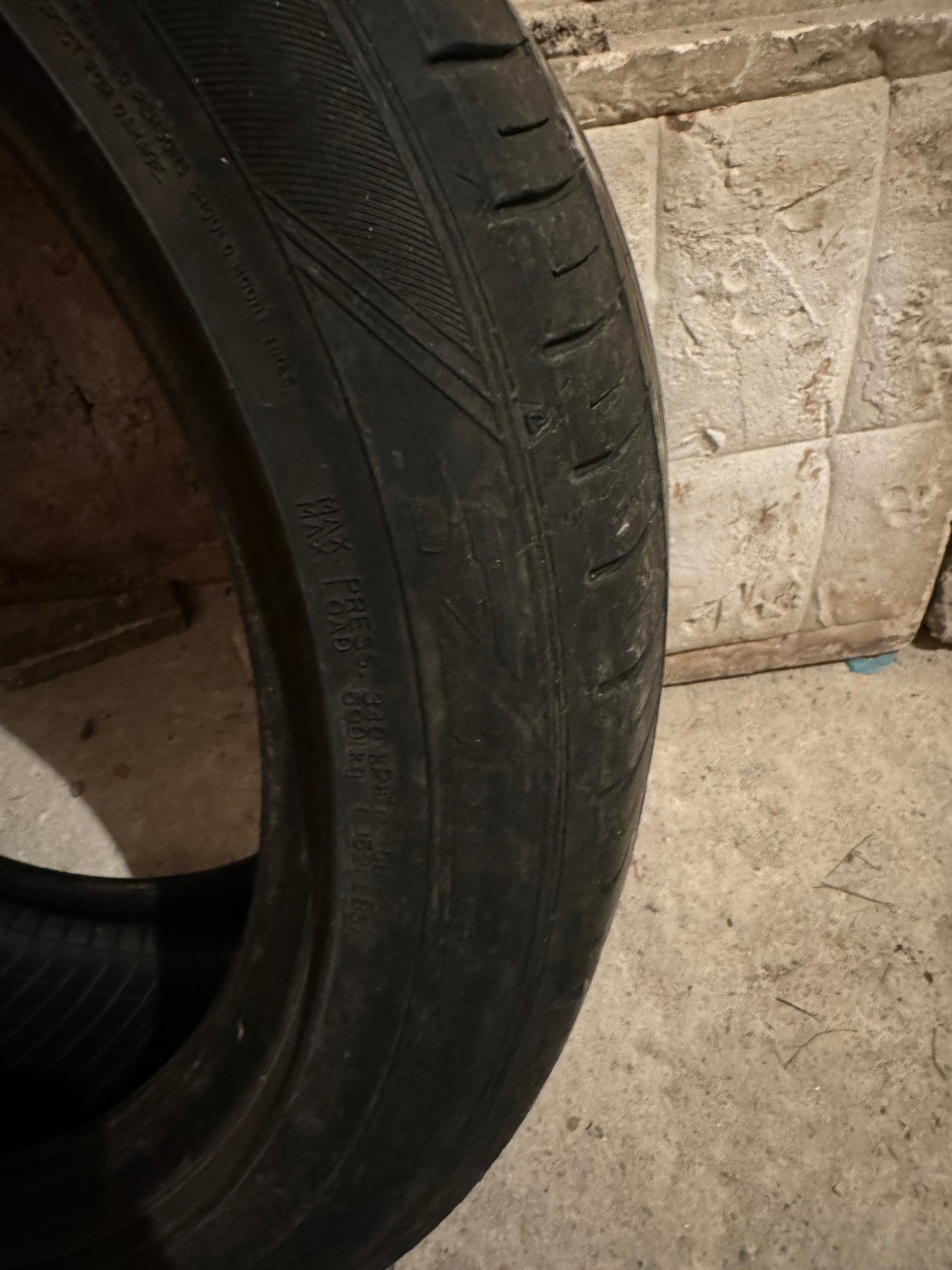 Летни гуми Falken 2 броя 215/50/17 дот 2018