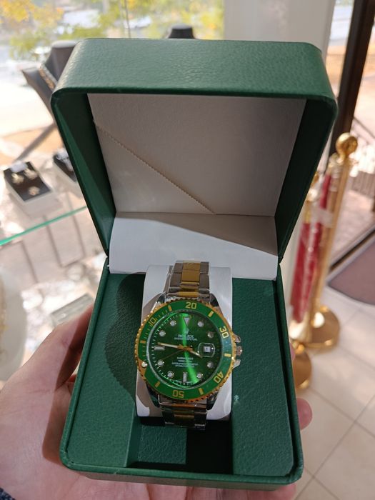 Мужские часы с  футляром