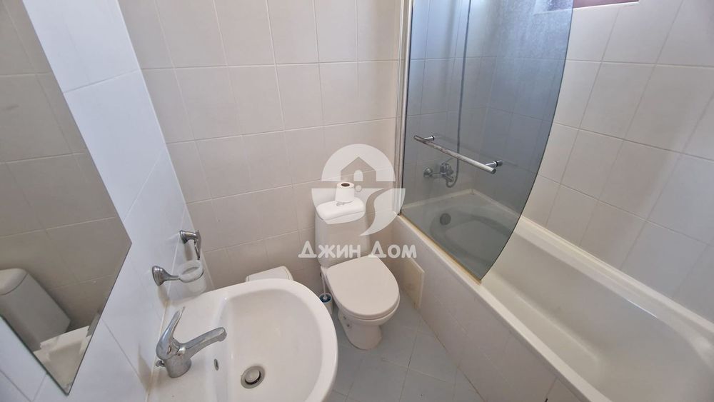 Двуетажна къща с БАСЕЙН и ПАРКОМЯСТО във к-с „Винеярдс Резорт“, Ахелой