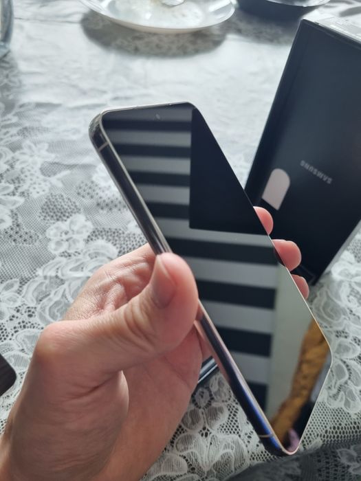 Бял Samsung Galaxy S23 256 GB - Без забележка