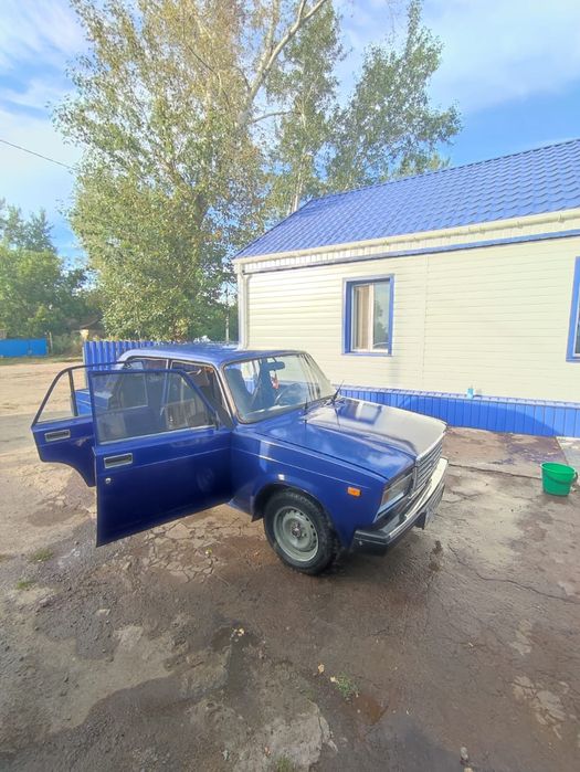 Ваз 2107 продам 1987 год карбюратор 4 ступка