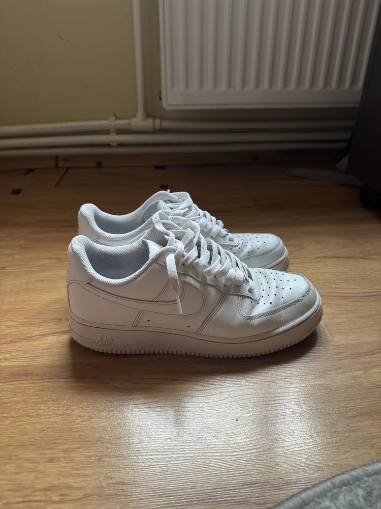vand nike air force 1 albi marimea 43