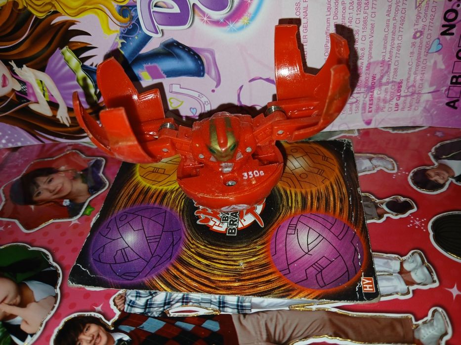 Распродажа! Новый. Игрушки. БАКУГАН. Валиханова 167.