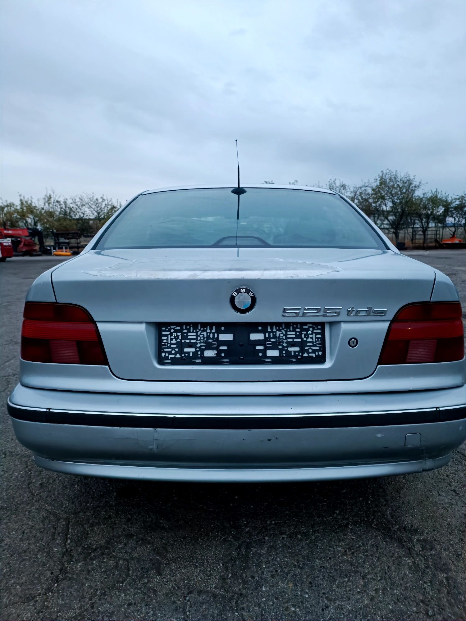 Bmw 525 tds на части
