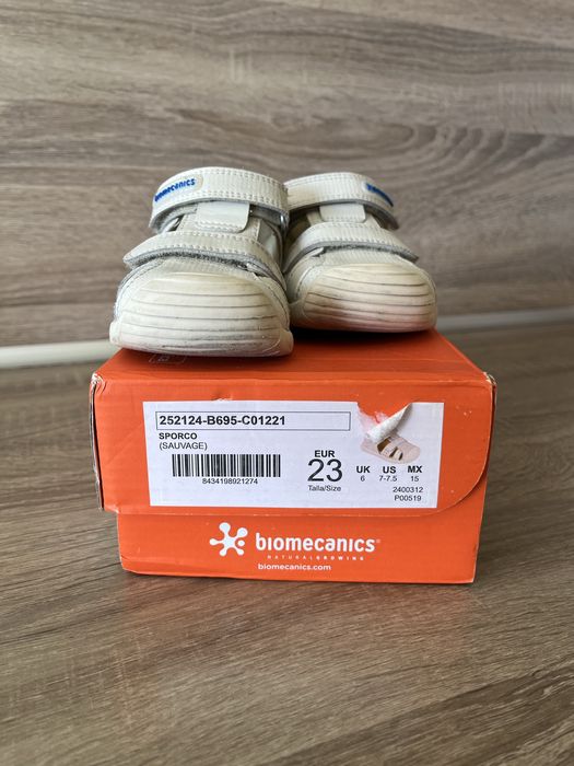 Детски сандалии biomecanics 23 размер
