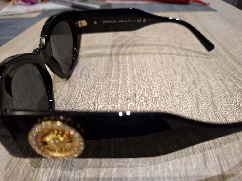 Слънчеви очила Versace
