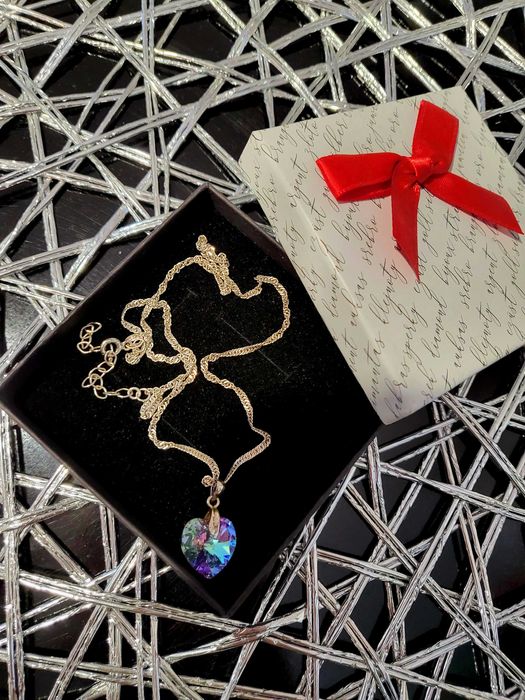 Дамско сребърно  колие.