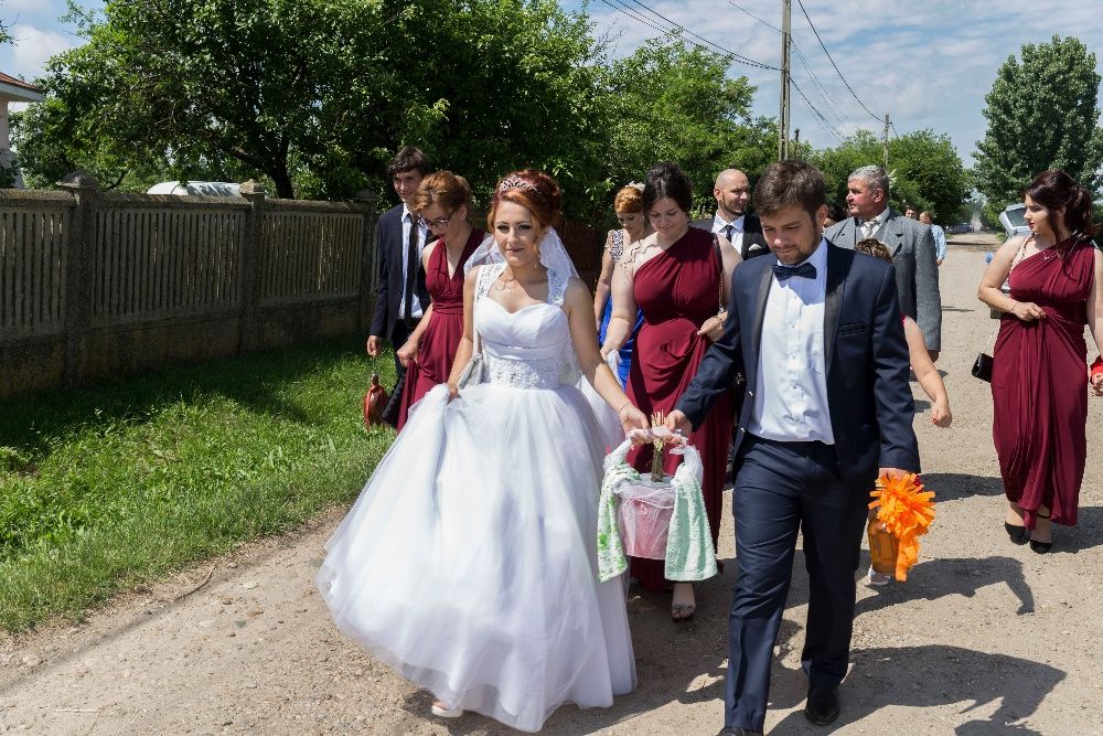 Cameraman, fotograf, DJ, formație & acordeonist pentru evenimente