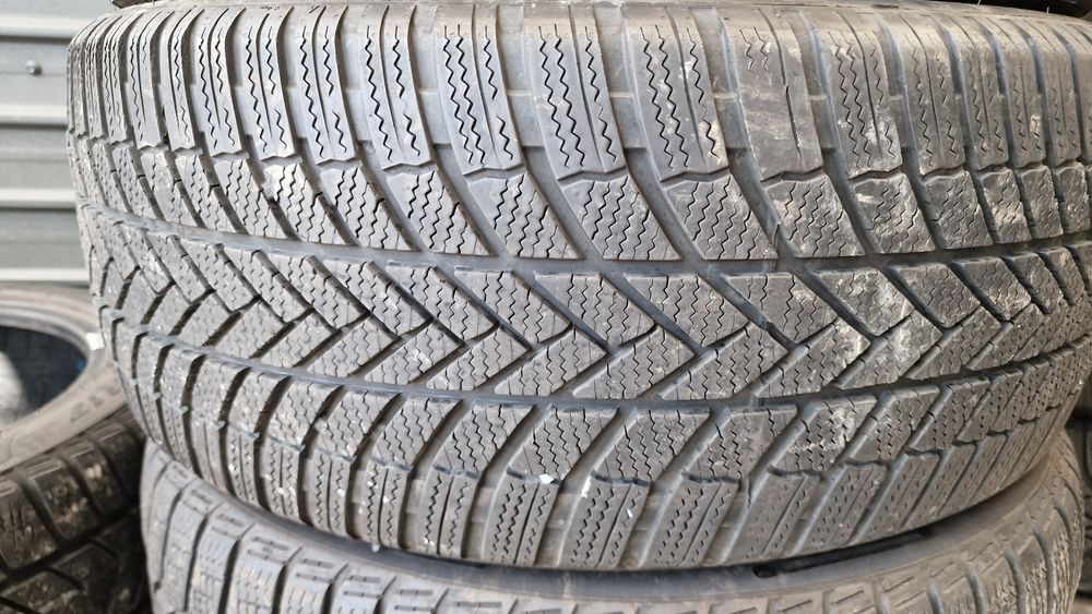 245 45 19 Pirelli Bridgestone 2022 4 anvelope iarna ca noi