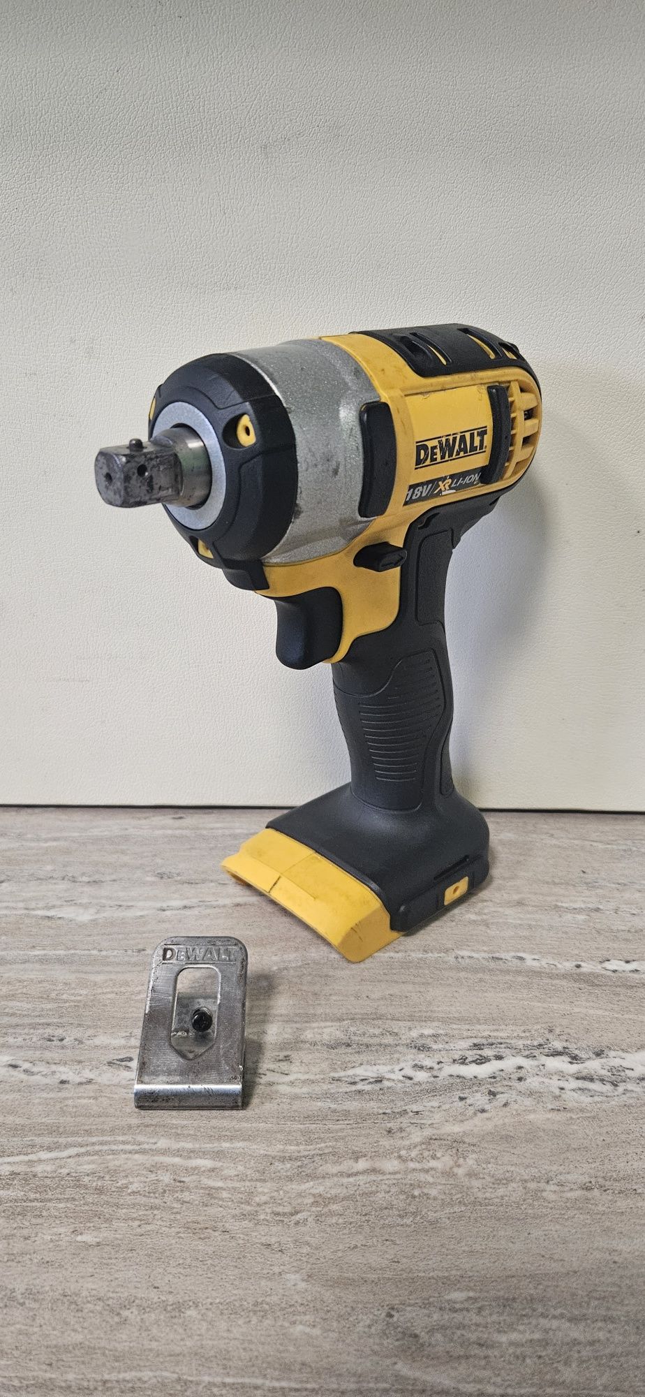 Dewalt Гайковерт DCF880 18V.