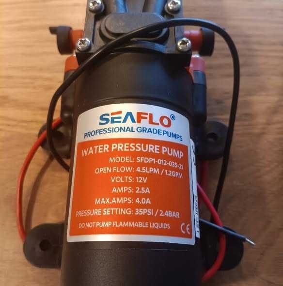 12V Водна помпа 4.3 L/min, 2.4 bar – самозасмукваща, автоматична