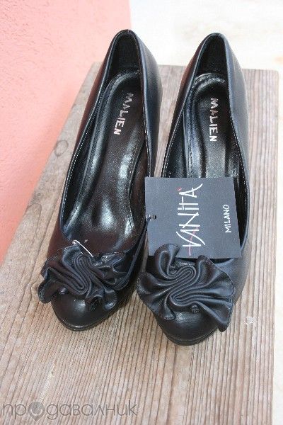 Ново! 39 номер черни елегантни обувки – внос Италия