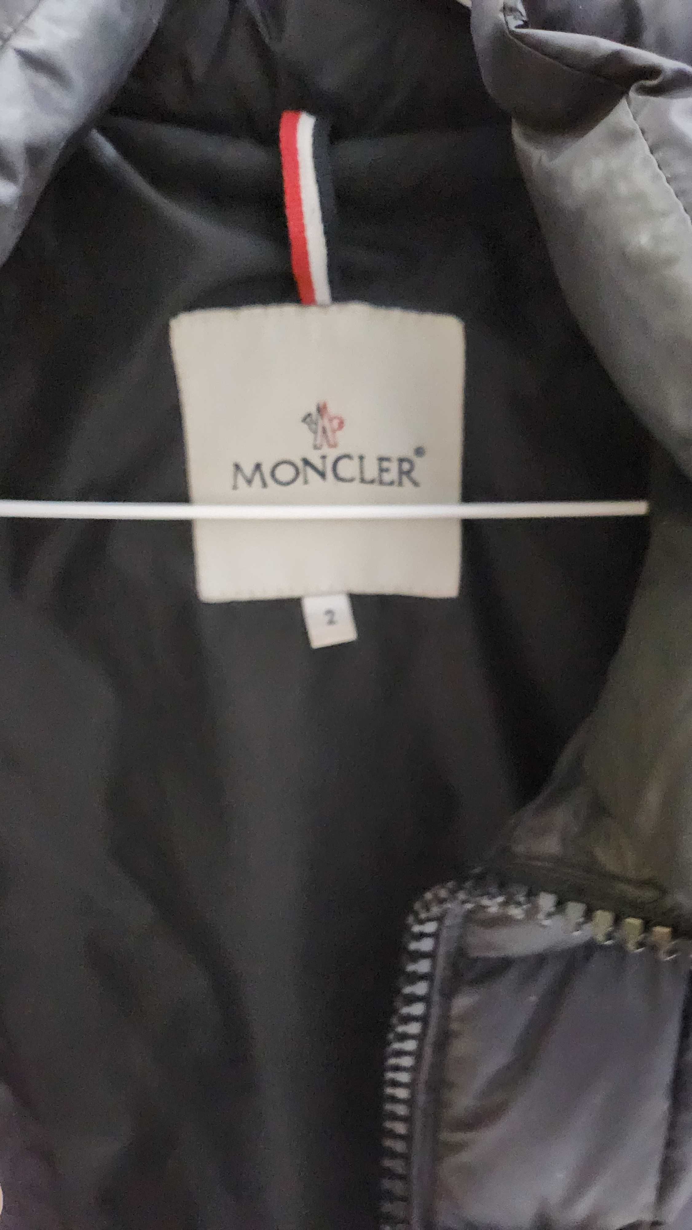 Geacă Moncler, superbă!