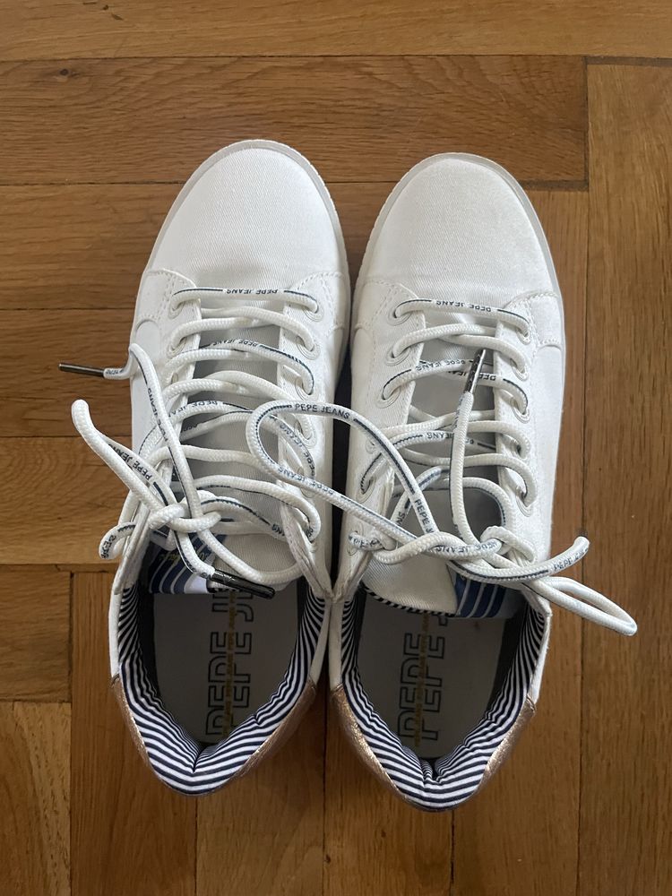 Бели обувки Pepe Jeans размер 38/38,5
