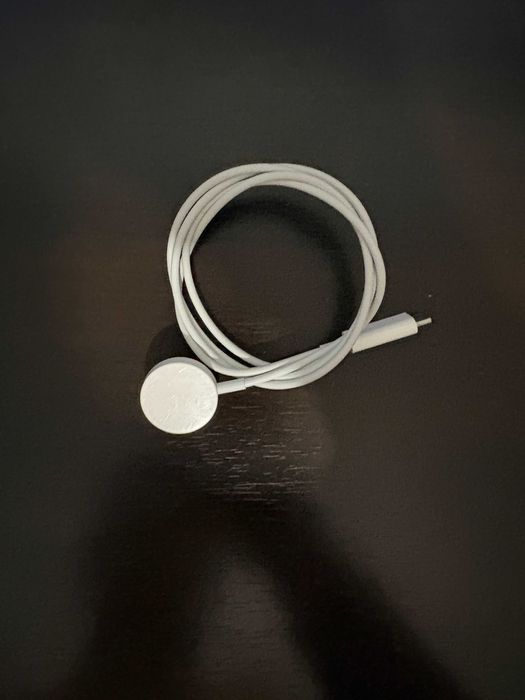 Apple Watch SE (2024) GPS M/L Midnight 40 x 34 cu Cablu de Incarcare!