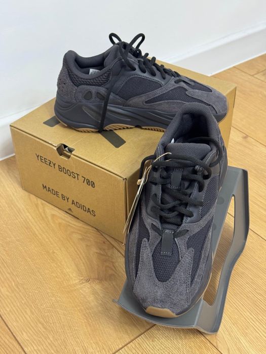 Adidas YEEZY BOOST 700 marimea 39 1/3
