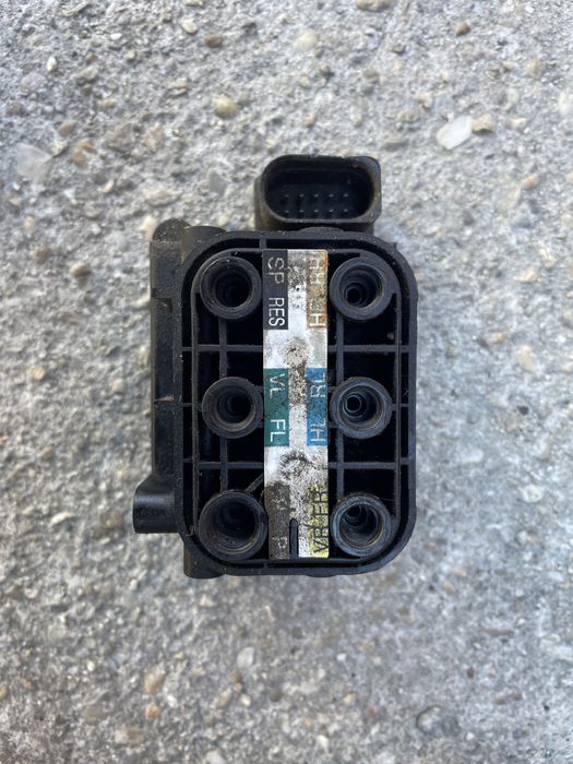 Bloc valve control compresor Mercedes w212 s class a212 320 03 58
